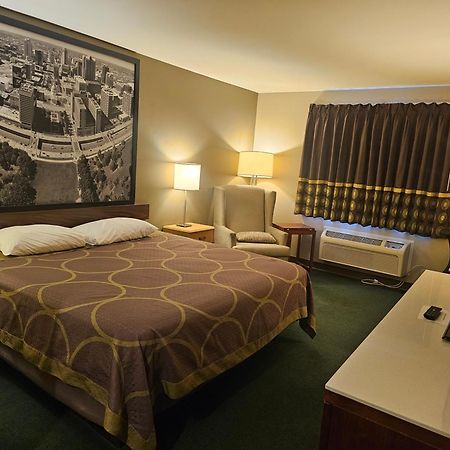 Super 8 By Wyndham Ava Motel Luaran gambar