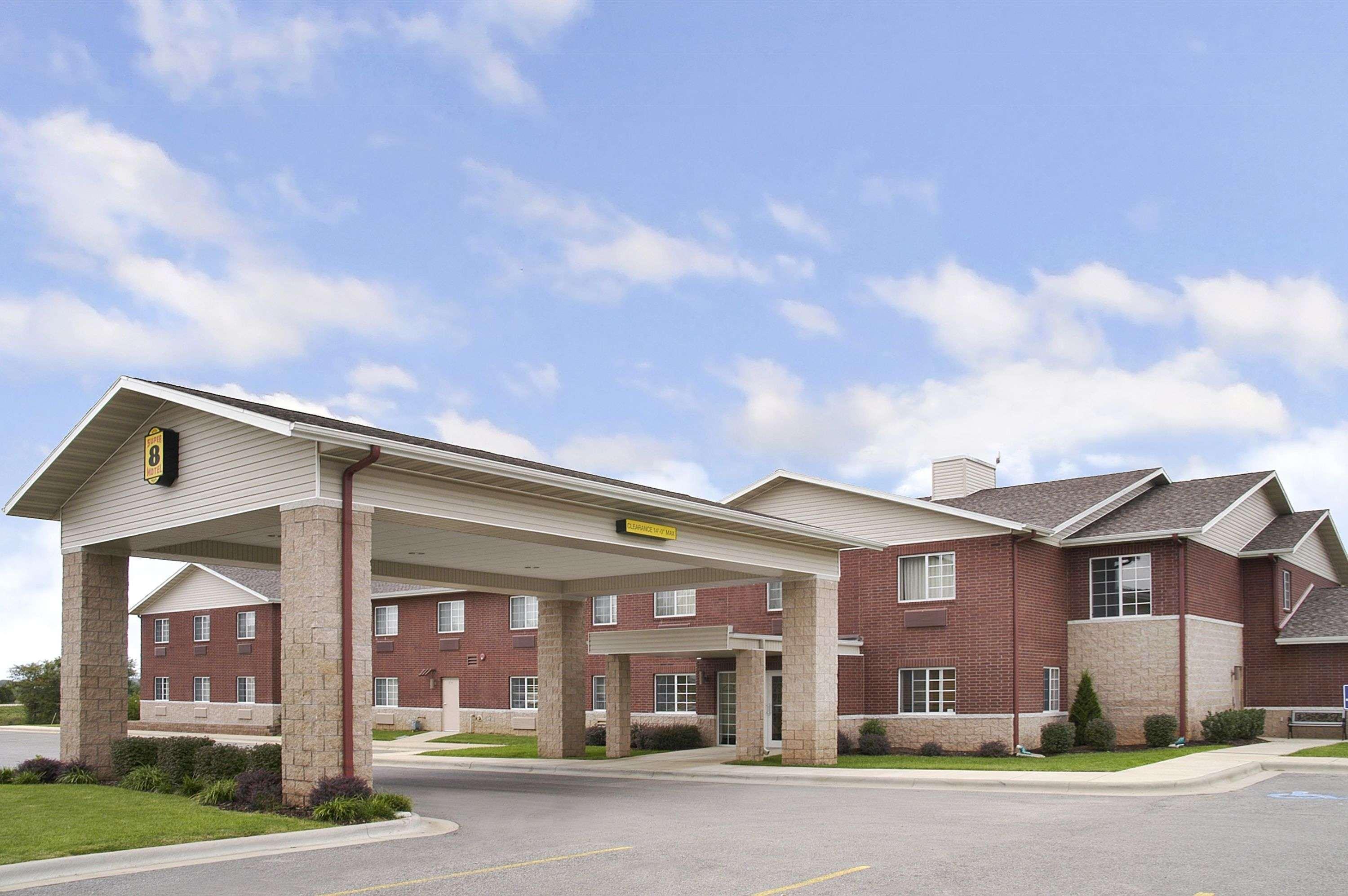 Super 8 By Wyndham Ava Motel Luaran gambar