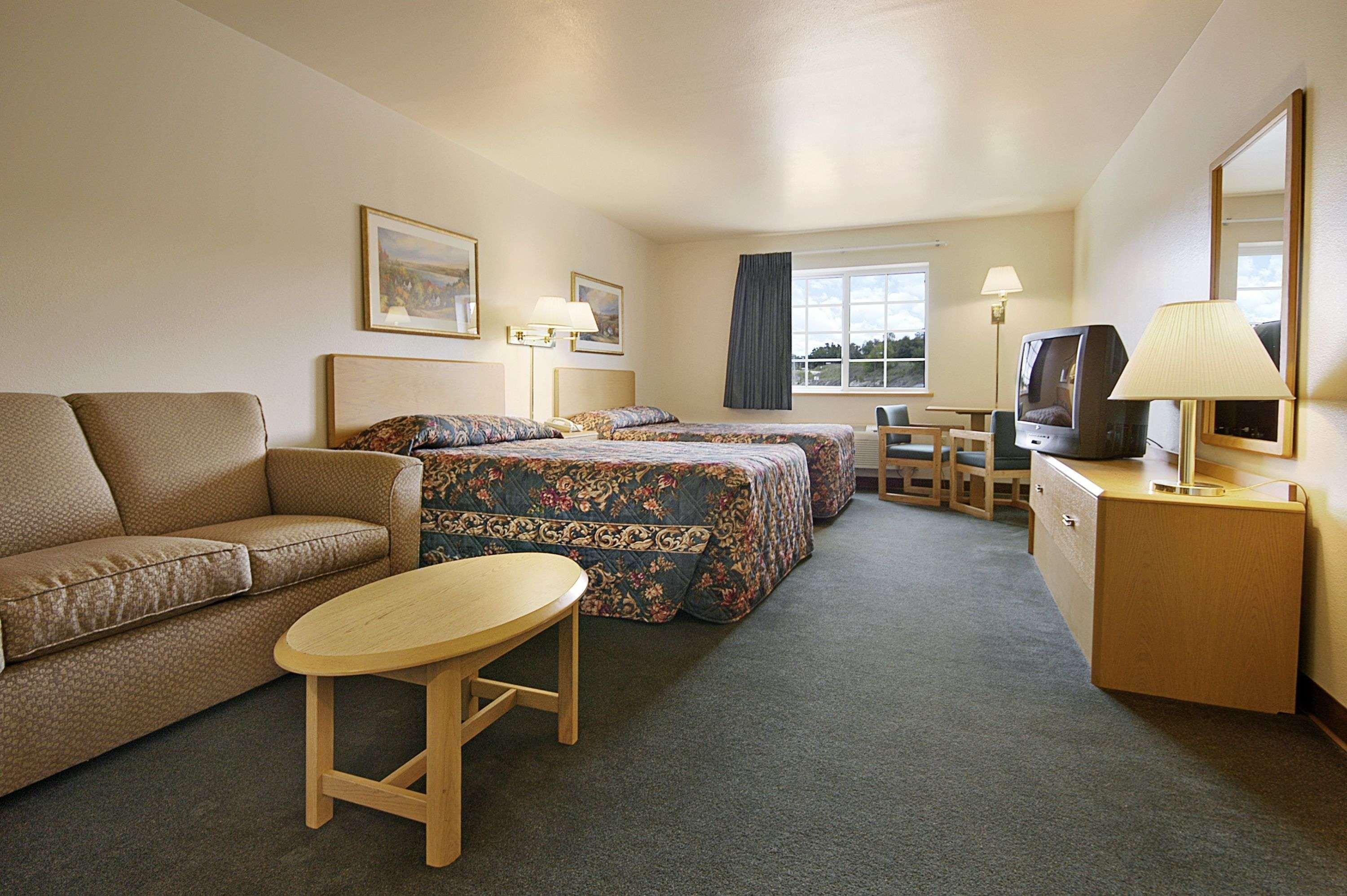 Super 8 By Wyndham Ava Motel Luaran gambar